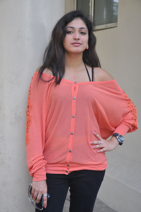 hari priya at pilla zamindar successmeet, hari priya new unseen pics